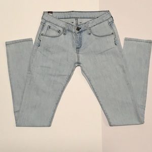 The Unknown Factory Women’s Jeans